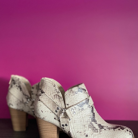 Snakeskin Booties - Picture 7 of 12
